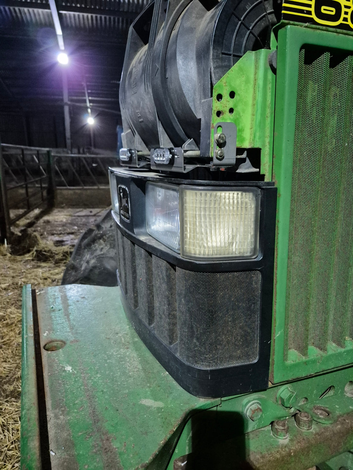John Deere 6800