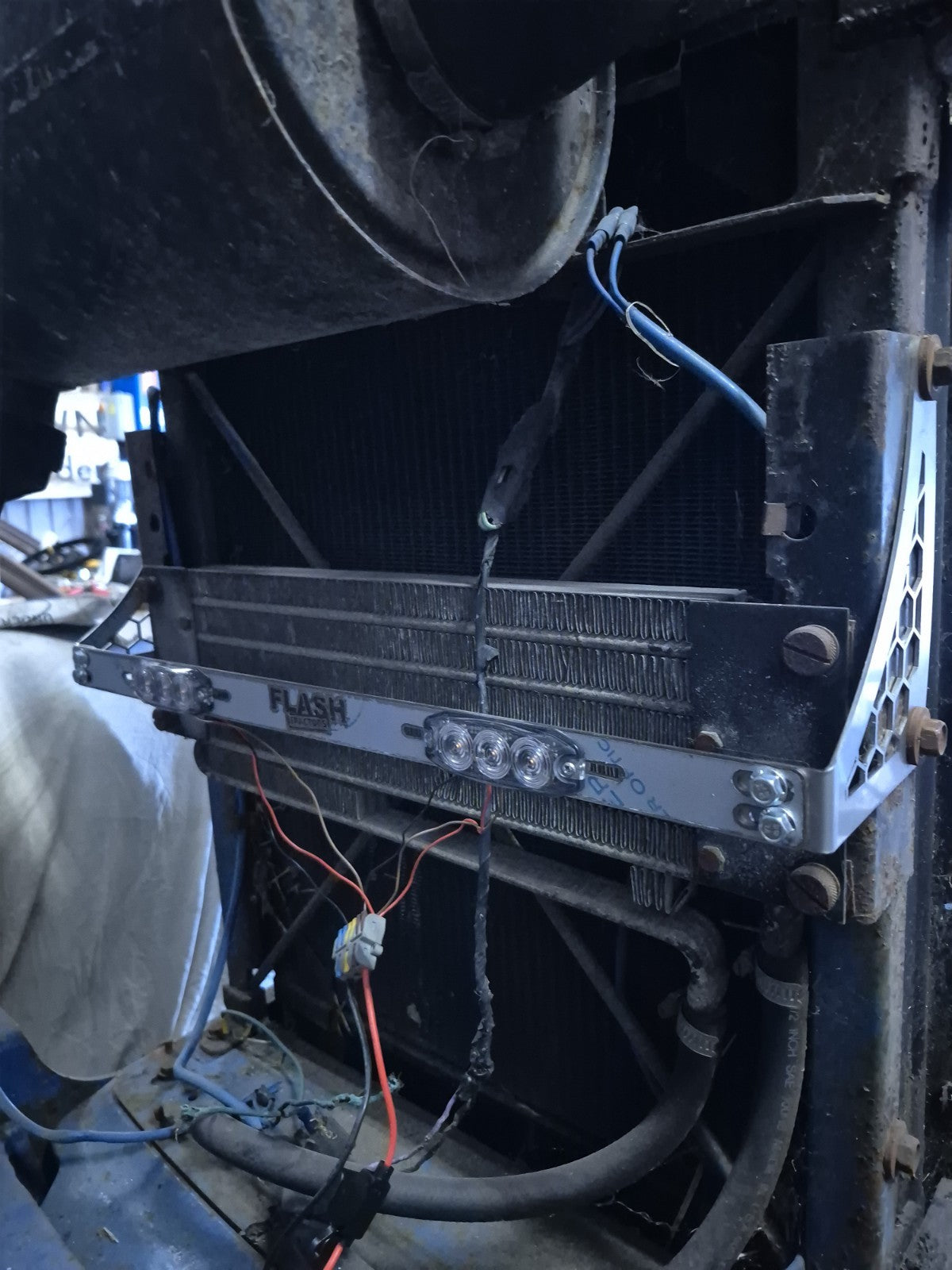 Ford 8210 Flash Tractor Kit