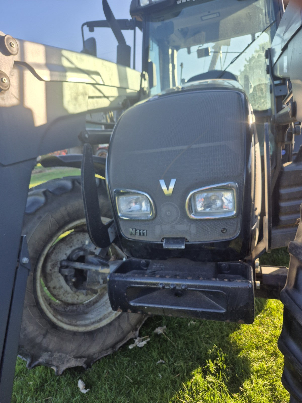 Valtra N111 Flash Tractors Beacon Kit!