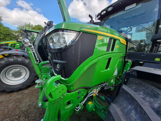 John Deere 6R130