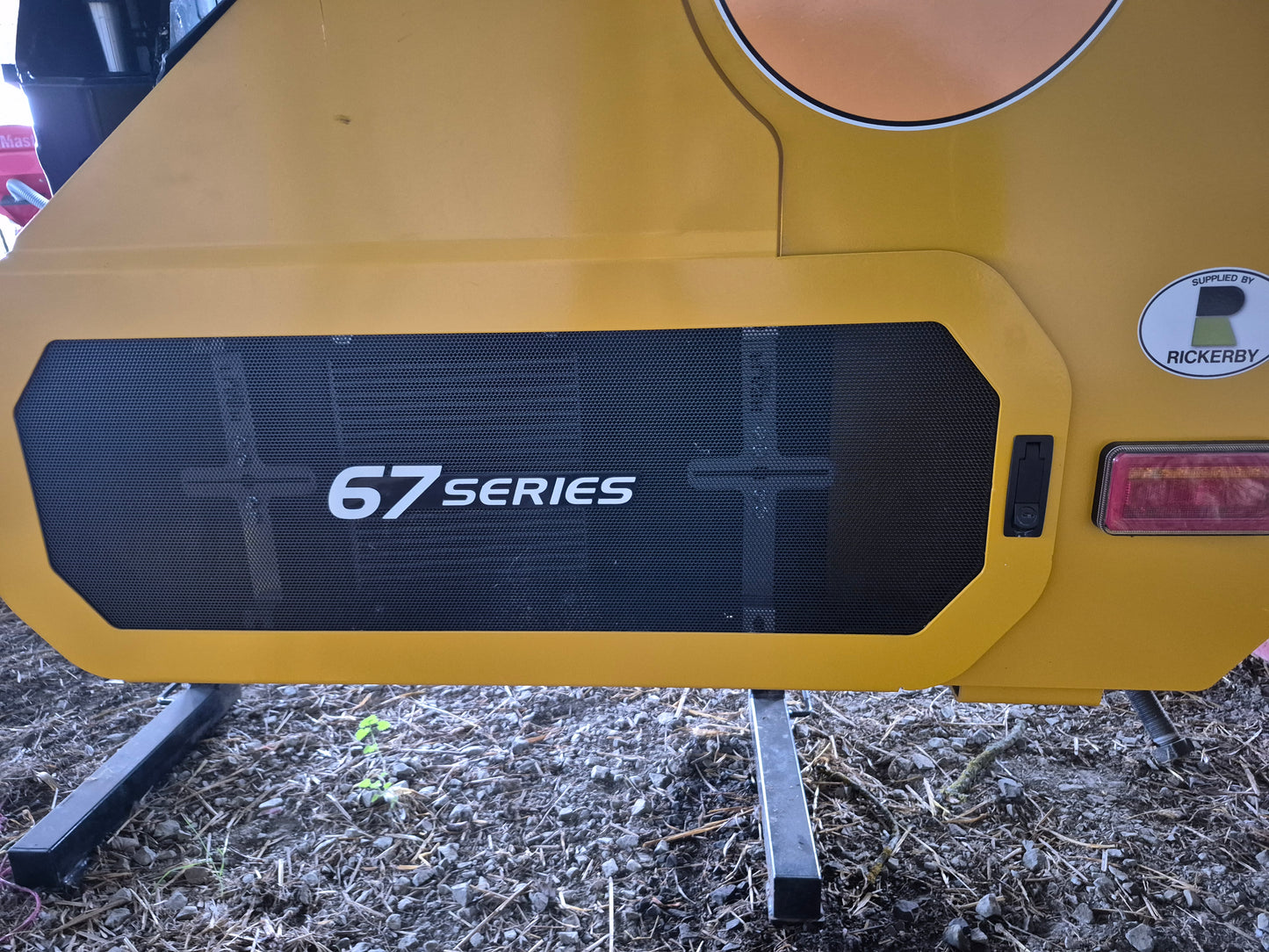 McConnel 6567T Series Hedge cutter