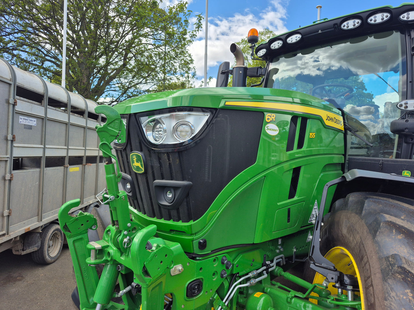 John Deere 6145M/6155R