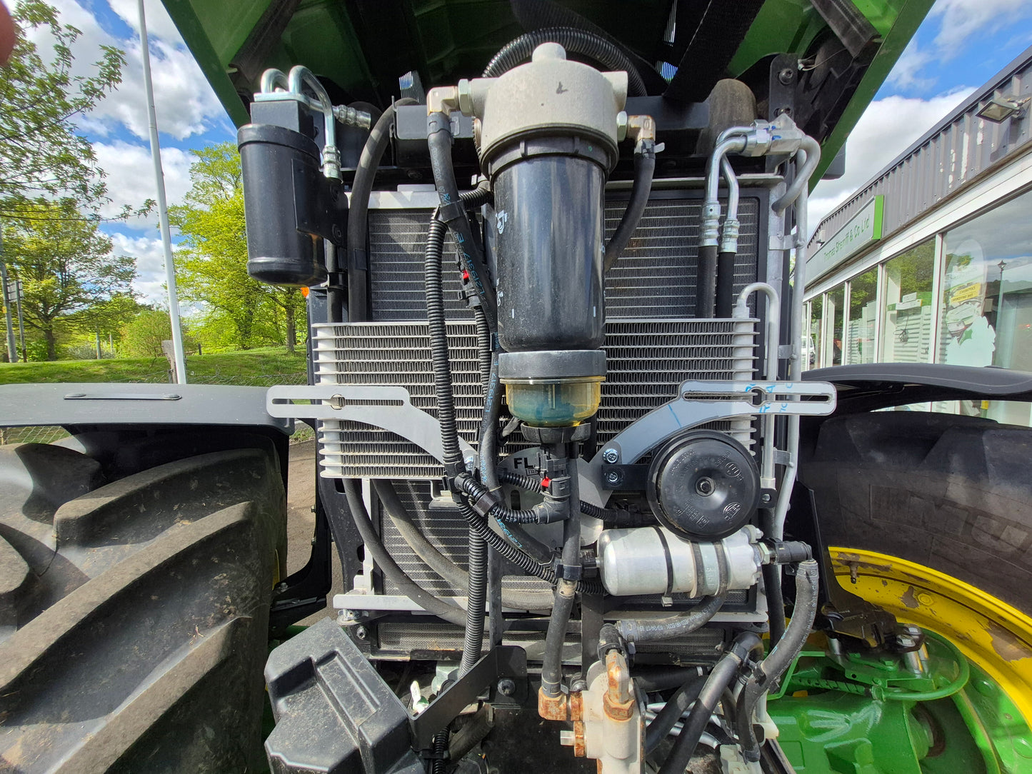 John Deere 6145M/6155R