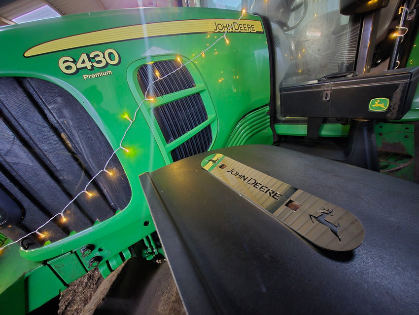 John Deere mudgaurd brackets (130mm)