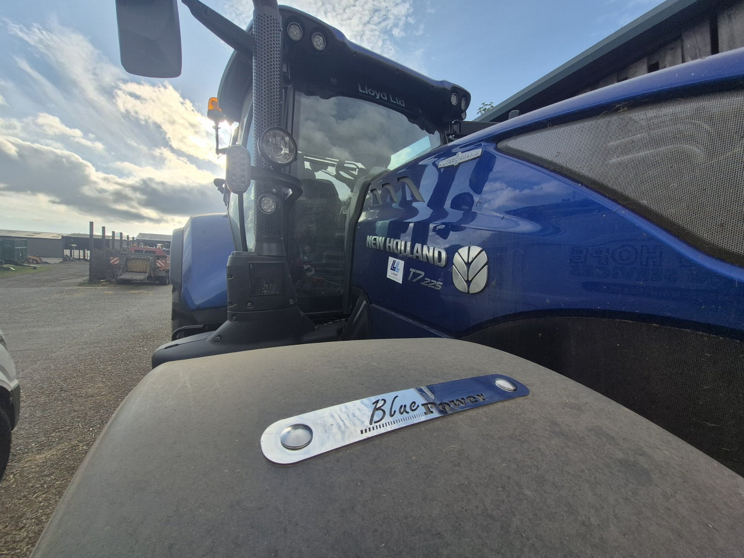 New Holland Blue Power Flash Tractor Mud Gaurd Brackets. 247mm